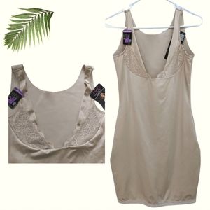 Shapewear slip Maidenform Flexees Beige size 2XL smoothes tummy hips waist